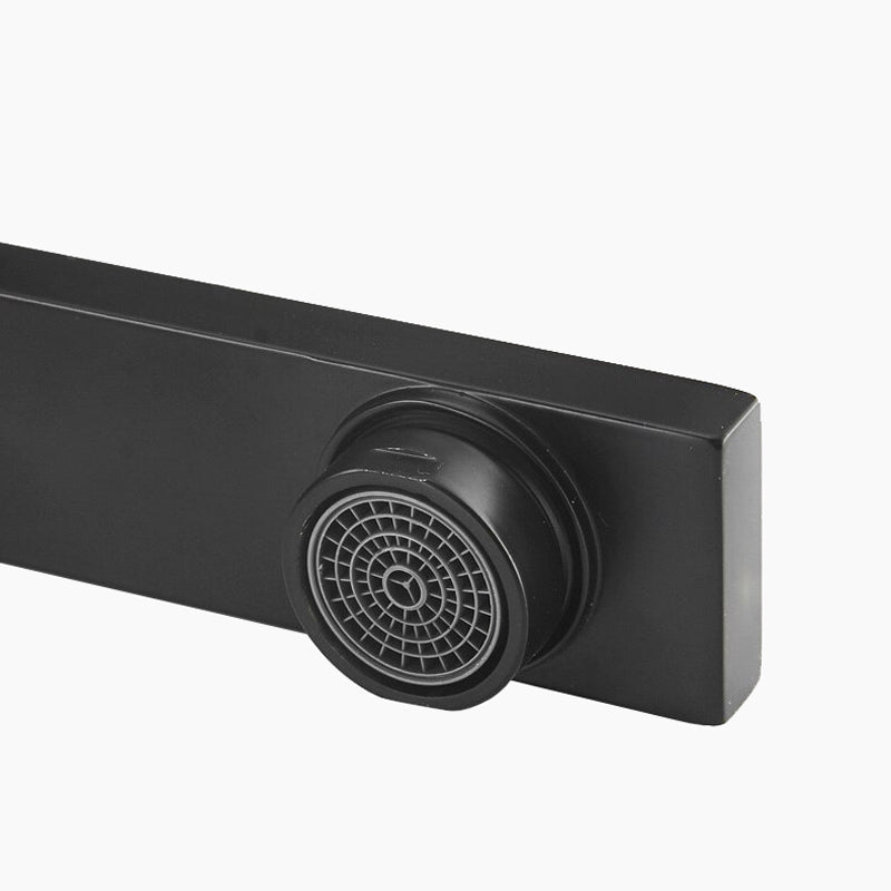 Robinet mitigeur noir — design géométrique pour cuisine