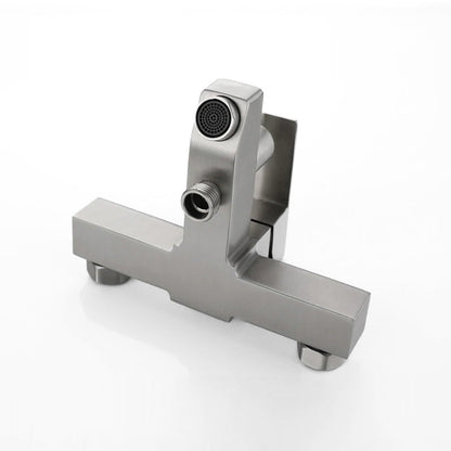 Robinet mitigeur baignoire en acier brossé – design géométrique