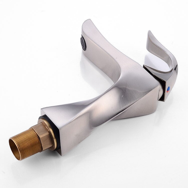 Robinet Mitigeur Lavabo Acier Brossé – Signature