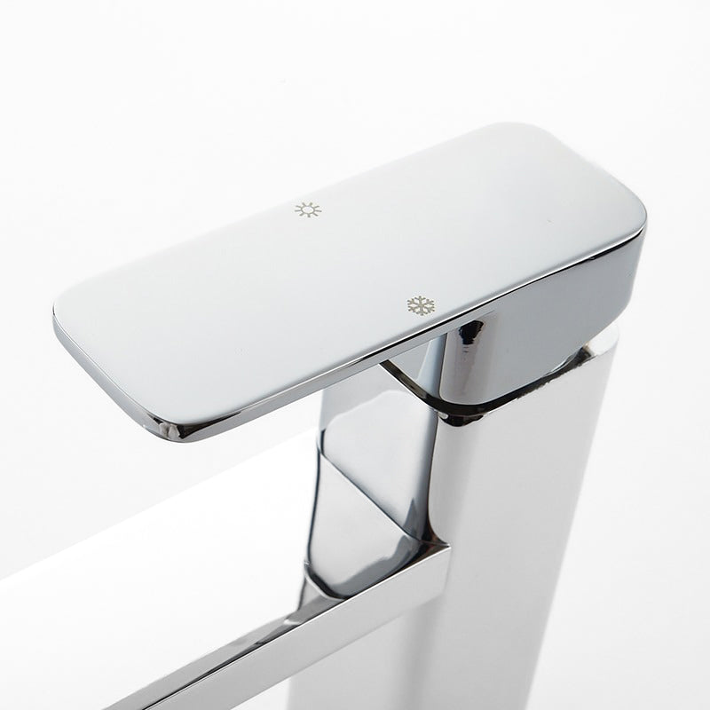 Robinet mitigeur lavabo chromé – Collection Signature